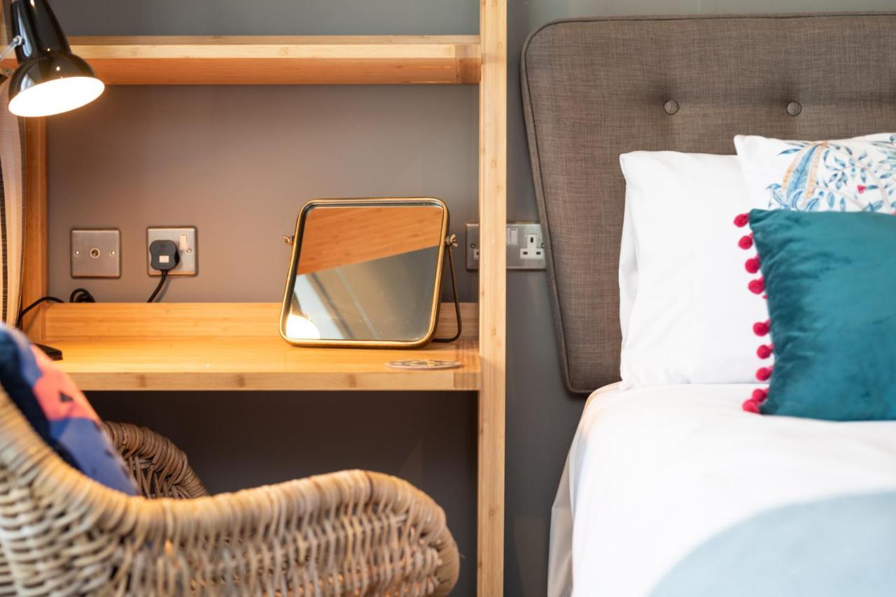 Jersey Arms Hotel Bicester Zewnętrze zdjęcie