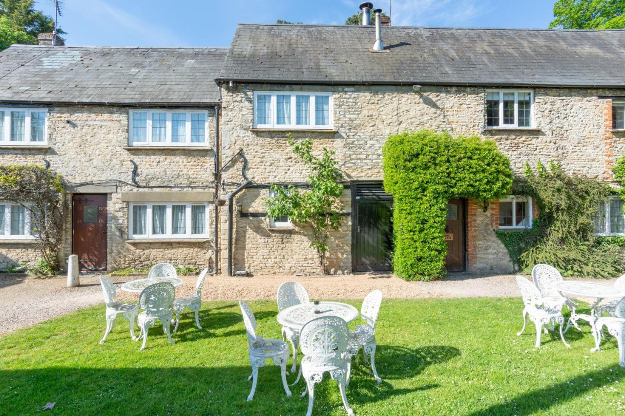 Jersey Arms Hotel Bicester Zewnętrze zdjęcie